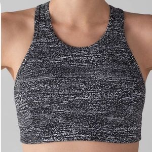 Lululemon Pace Perfect Bra  Air Time White Black